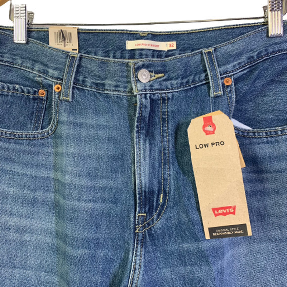 LEVI'S Distressed Denim Low Pro Straight Jeans - NWT - Picture 5 of 16